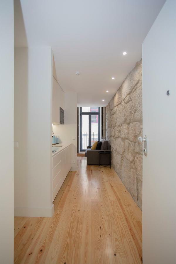 Apartment Liiiving In - Charming Downtown Delight